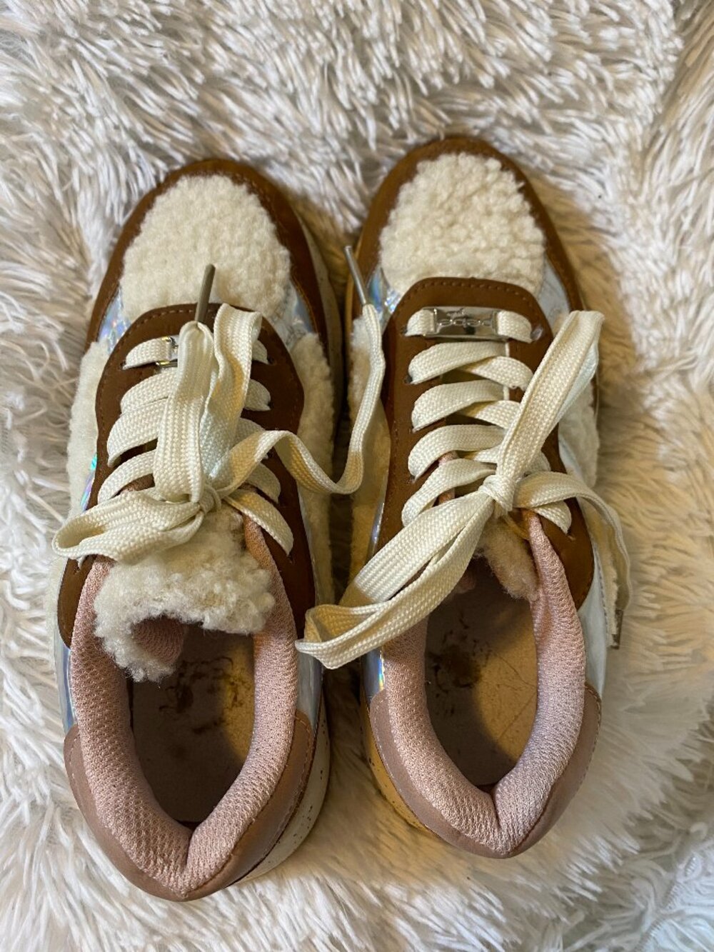 BEBE Girls Brown Pink Lace Up Shearling Wooly Style Sneakers Size 2